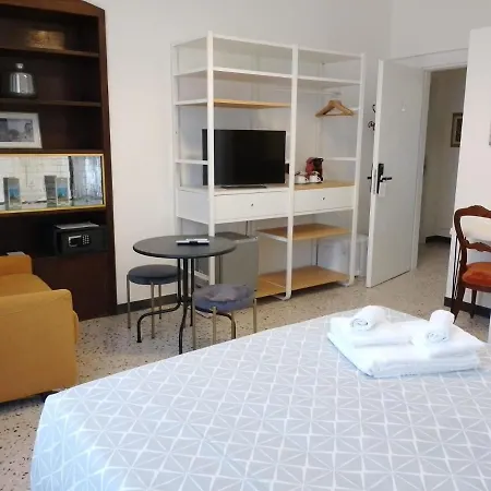 Glam Luxury Lorenzo בית הארחה לה ספציה