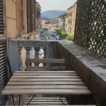 Glam Luxury Lorenzo Penzion La Spezia