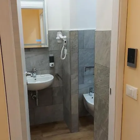 Glam Luxury Lorenzo Πανσιόν
