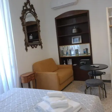 Glam Luxury Lorenzo Πανσιόν