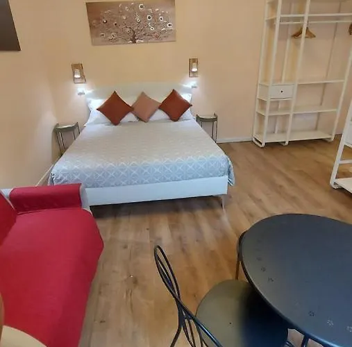 Glam Luxury Lorenzo 4*