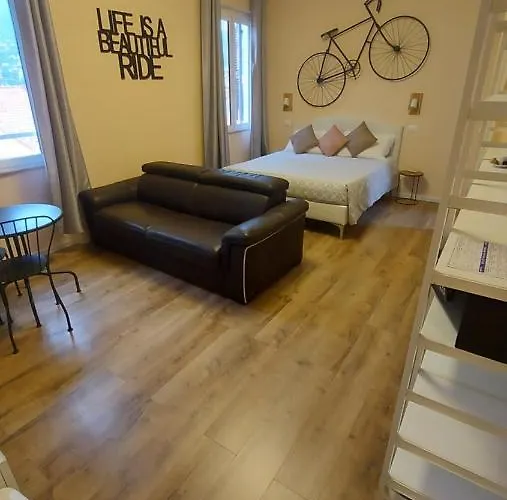 Glam Luxury Lorenzo 4* La Spezia