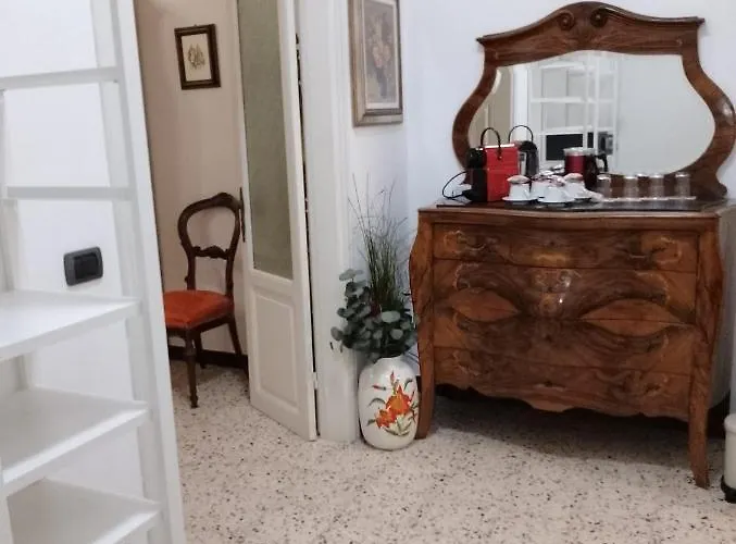 Glam Luxury Lorenzo La Spezia